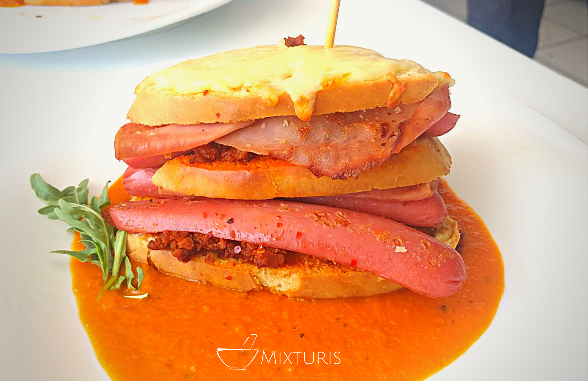 Sandwich Francesinha o como mejor se conoce Oporto
